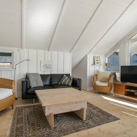 Cozy Partly Renovated Wooden Home-fjord View-sj437 *