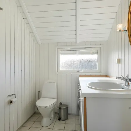 Feriehus Cozy Partly Renovated Wooden Home-fjord View-sj437