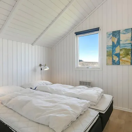 Cozy Partly Renovated Wooden Home-fjord View-sj437 Feriehus *