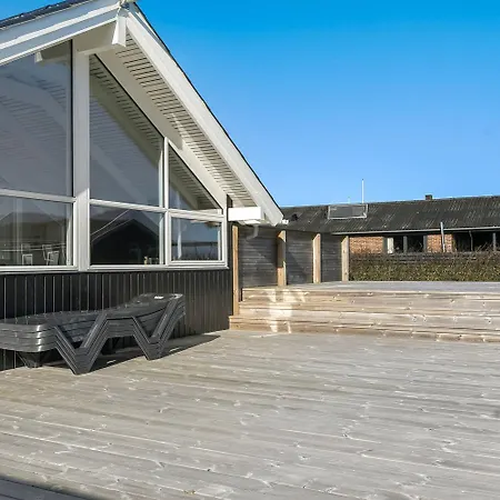 Cozy Partly Renovated Wooden Home-fjord View-sj437 Feriehus